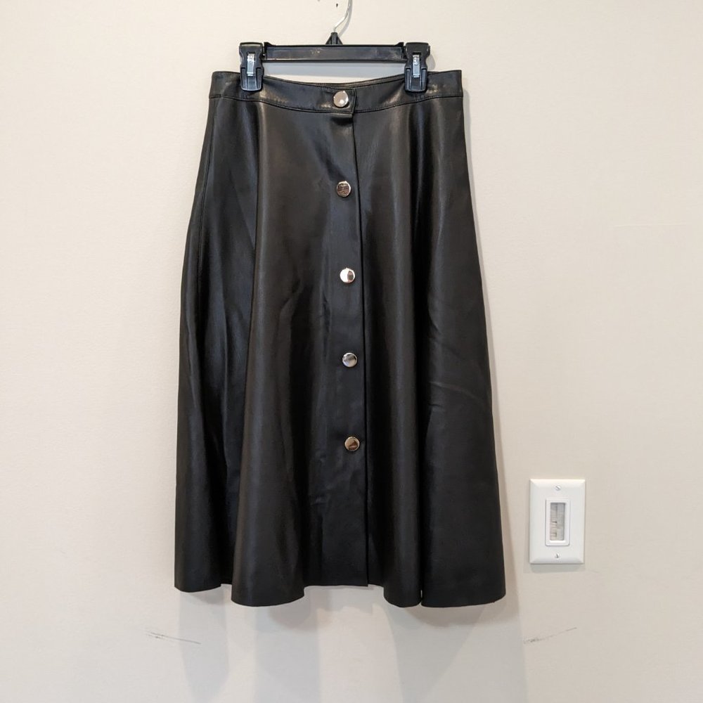 Zara A line Long Black Faux Leather Skirt with Button Details Sz XS - Picture 4 of 5